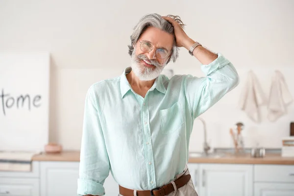 Portrait Mature Man Grey Hair Kitchen — Stock Photo, Image