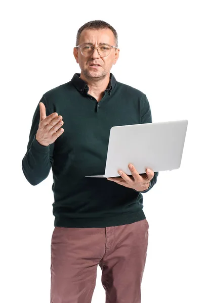 Porträt Eines Männlichen Psychologen Mit Laptop Auf Weißem Hintergrund — Stockfoto