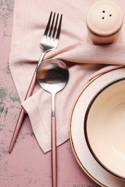 Renk arkaplan üzerinde güzel tablo ayarı