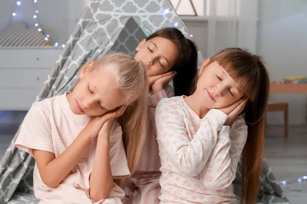 Cute Little Girls Playing Bedroom — Stock Photo, Image