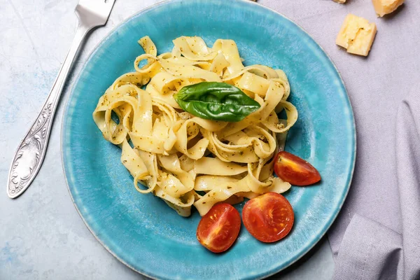 Plate Tasty Pasta Pesto Sauce Table — Stock Photo, Image