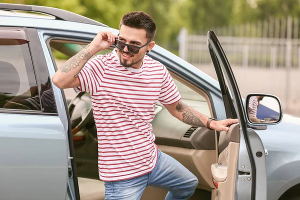 Handsome Man Modern Car — Stock Photo, Image