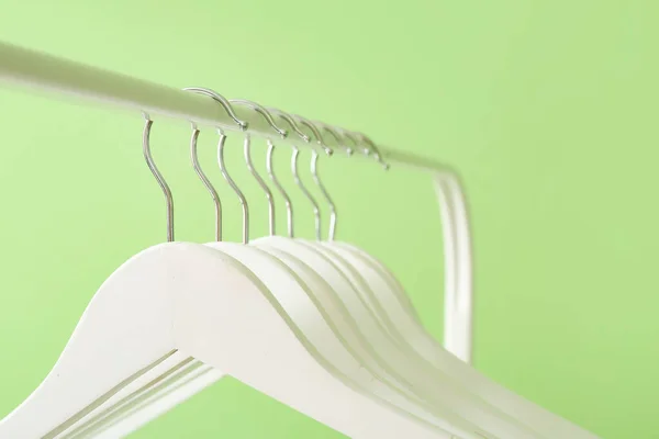 Rack Clothes Hangers Color Background Closeup — Stock Photo, Image