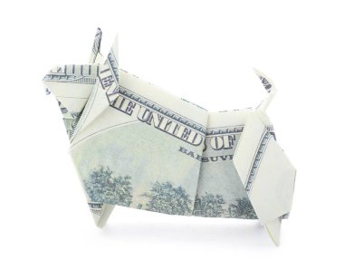 Origami boğası 2021 yılının sembolü olarak beyaz arkaplanda