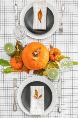 Şükran Günü kutlaması için güzel bir masa.