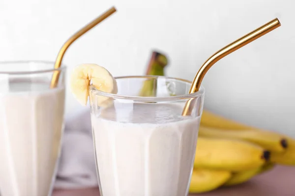 Glass Tasty Banana Smoothie Table Closeup — Fotografia de Stock