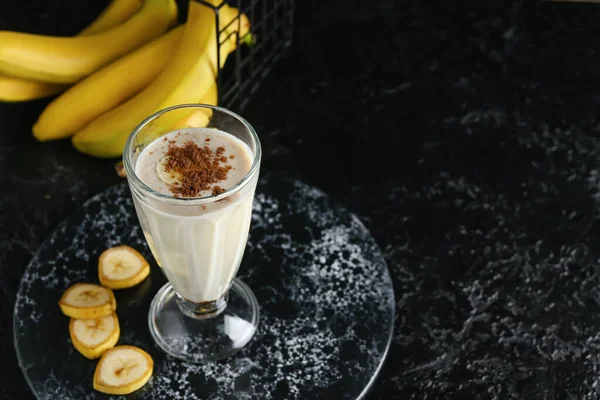 Glass Tasty Banana Smoothie Dark Background — Stock Photo, Image