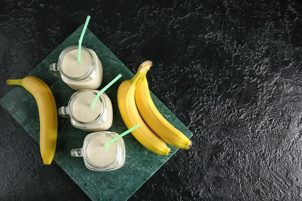 Mason Jars Tasty Banana Smoothie Dark Background — Stock Photo, Image