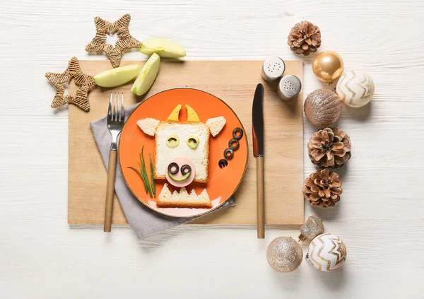 Tasty Sandwich Shape Bull Festive Table Setting — Stock Photo, Image