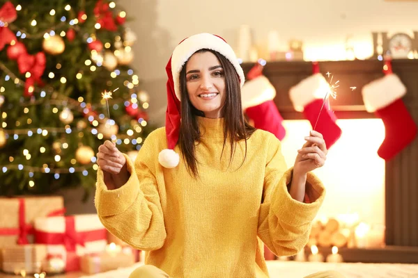 Young Woman Christmas Sparklers Home — Stock Photo, Image