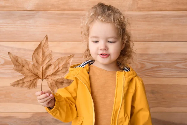 Cute Little Girl Autumn Leaf Wooden Background — Stock Photo, Image