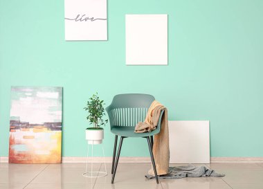 Modern oturma odasının içi.