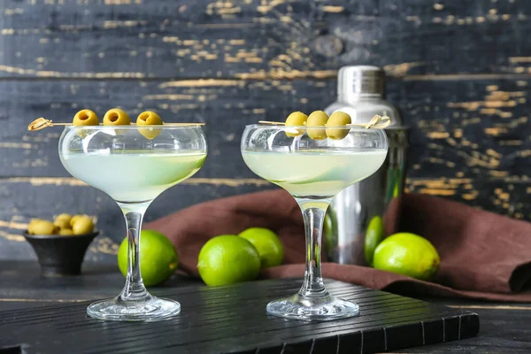 Glasses Fresh Martini Dark Background — Stock Photo, Image