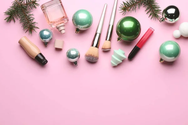 Christmas Composition Cosmetics Color Background — Stock Photo, Image