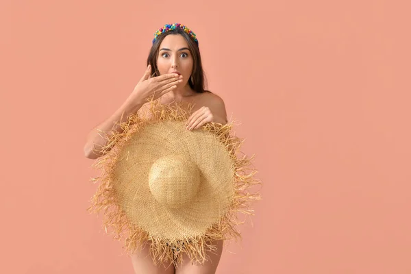 Naked Young Woman Hat Color Background — Stock Photo, Image