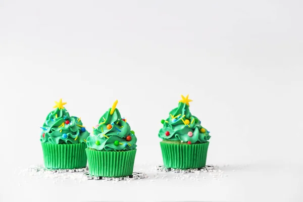 Tasty Christmas Cupcakes Light Background — Stock Photo, Image