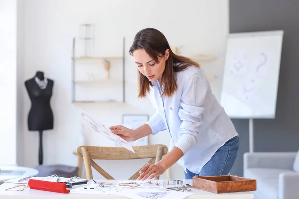 Female Jewelry Designer Sketches Working Office — Stock Photo, Image