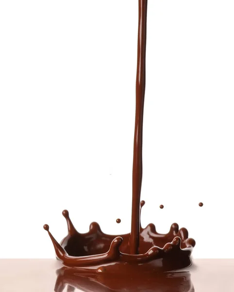 Chocolate Caliente Con Salpicadura Sobre Fondo Blanco — Foto de Stock
