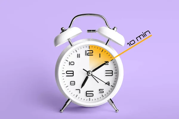 Wecker Mit Timer Für Minuten Auf Farbigem Hintergrund Zeitmanagement Konzept — Stockfoto