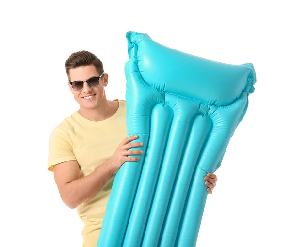 Junger Mann Mit Aufblasbarer Matratze Auf Weißem Hintergrund — Stockfoto