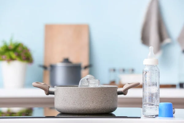 Cleaning Baby Bottles Kitchen — Stock Photo, Image