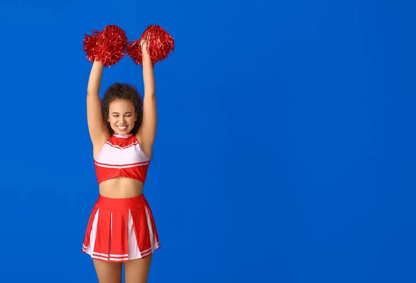 Belle Jeune Pom Pom Girl Sur Fond Couleur — Photo