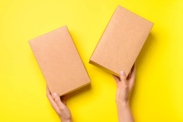 Hands Cardboard Boxes Color Background — Stock Photo, Image