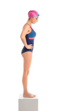 Beyaz arkaplanda kadın yüzücü