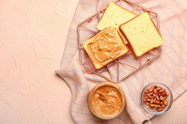 Tigela Com Manteiga Amendoim Saborosa Nozes Torradas Mesa — Fotografia de Stock