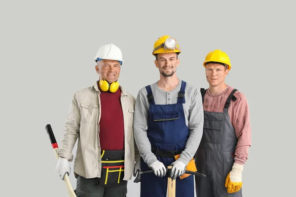 Hombres Mineros Sobre Fondo Gris — Foto de Stock