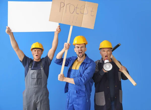 Hombres Mineros Protestando Con Pancartas Fondo Color — Foto de Stock