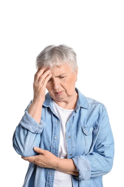 Gestresste Oudere Vrouw Die Lijdt Aan Hoofdpijn Geïsoleerd Witte Achtergrond — Stockfoto