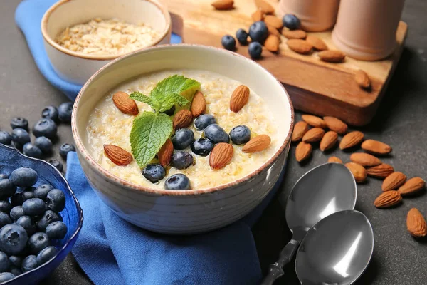 Bowl Tasty Oatmeal Blueberry Table — Stock Photo, Image