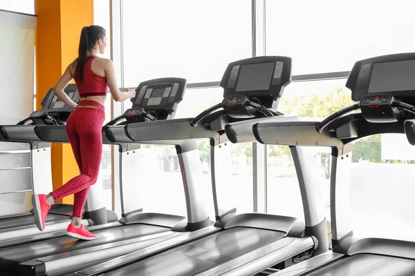 Young Woman Training Treadmill Gym — Stock Photo, Image