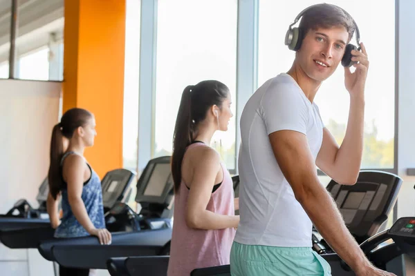 Young People Training Treadmills Gym — Stock Photo, Image