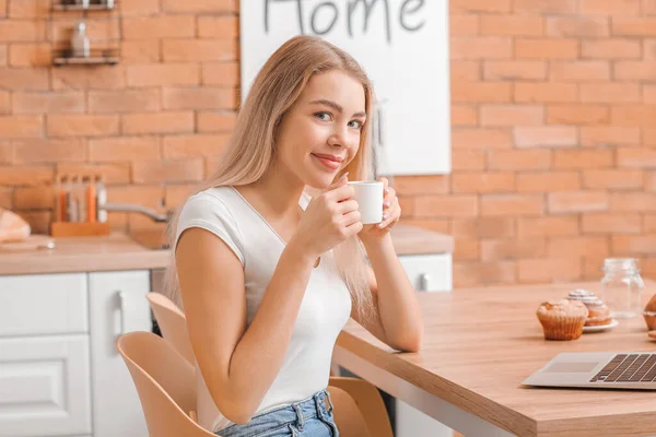 Beautiful Young Woman Drinking Hot Coffee Kitchen — Stock Photo, Image