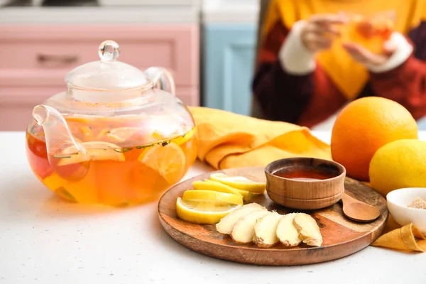 Théière Plateau Avec Citron Gingembre Miel Sur Table — Photo