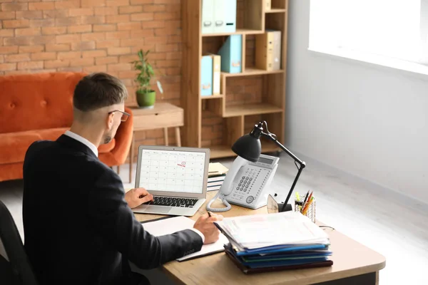 Businessman Trying Meet Deadline Office — Stock Photo, Image