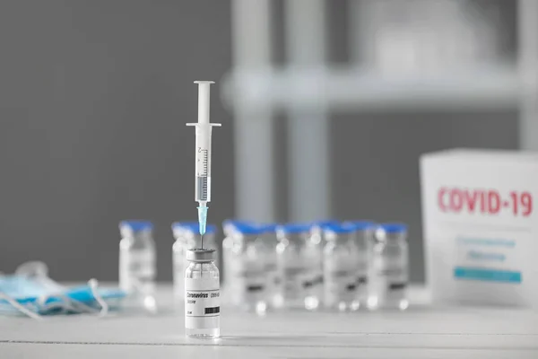 Вакцина Проти Covid Столі — стокове фото