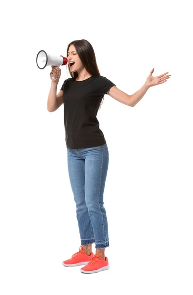 Güzel Genç Bir Kadın Beyaz Arka Planda Megafona Bağırıyor — Stok fotoğraf