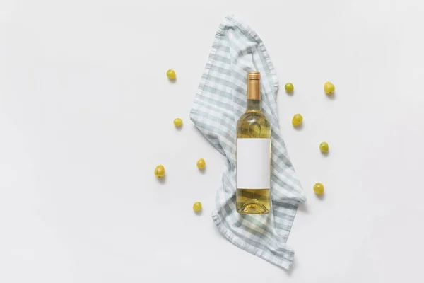 Bottle Wine Blank Label Napkin Grapes White Background — Stock Photo, Image