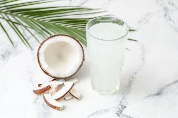 Glass Fresh Coconut Water Table — Stock Photo, Image