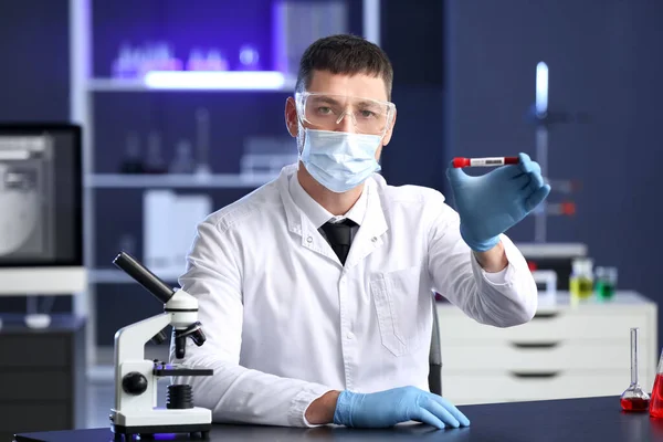 Scientist Developing Covid Vaccine Laboratory — Stock Photo, Image