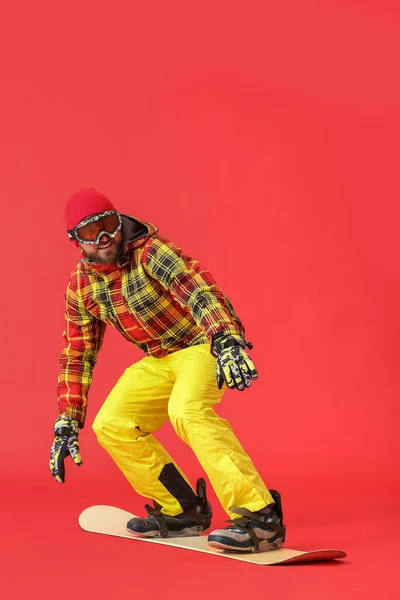 Snowboarder Maschio Sfondo Colore — Foto Stock