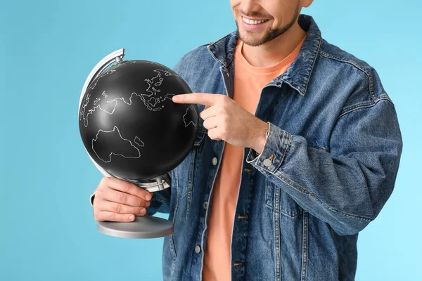 Male Tourist Globe Color Background — Stock Photo, Image