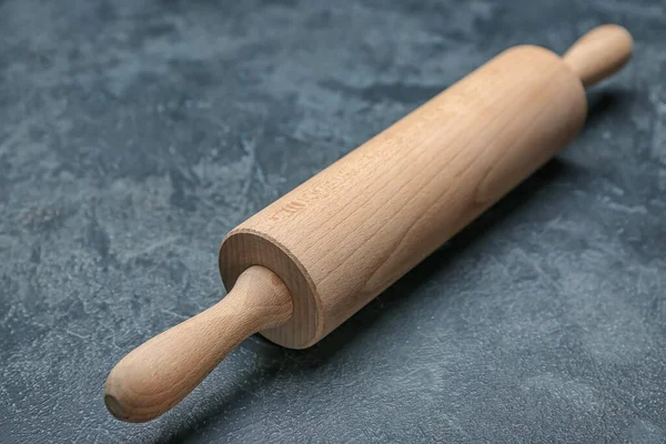 Wooden Rolling Pin Dark Background — Stock Photo, Image