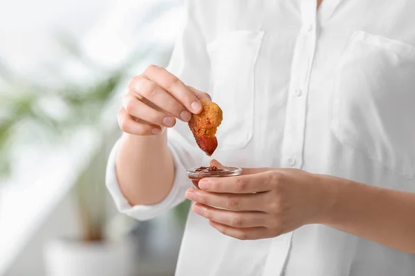 Woman Tasty Nugget Sauce Outdoors — Stock Photo, Image