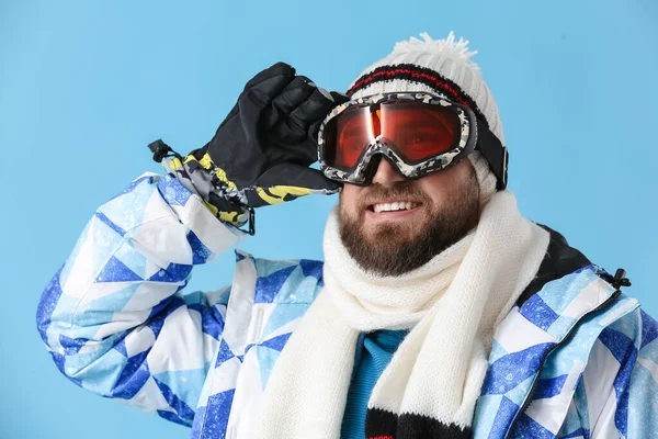 Mężczyzna Snowboardzista Tle Koloru — Zdjęcie stockowe