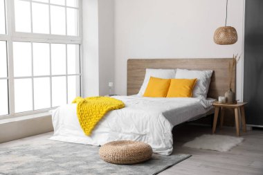 Işıl ışıl modern yatak odası