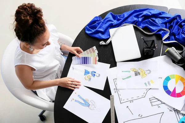 Female Fashion Designer Working Studio — Stock Photo, Image